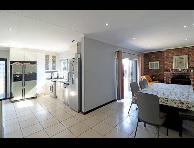 4 BEDROOM HOUSE FOR SALE IN KENSINGTON